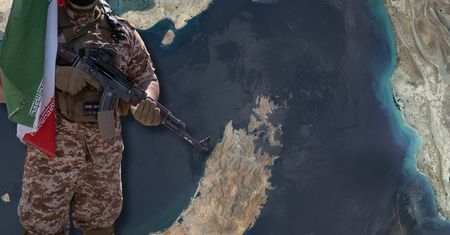 "Ani jedna kropla ropy". Iran pręży muskuły w cieśninie
