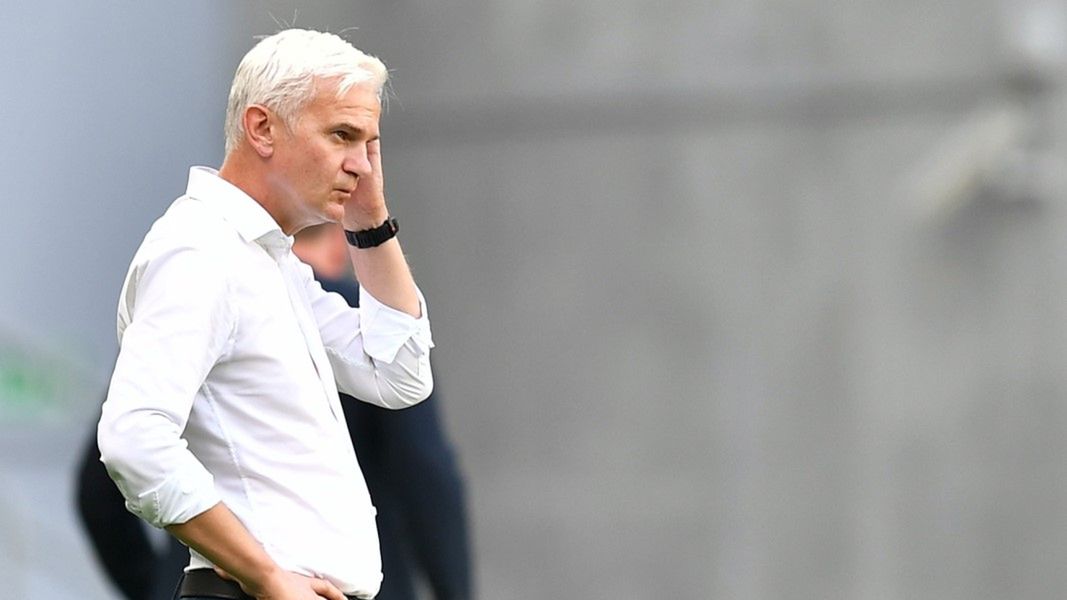 PAP / Maciej Kulczyński / Na zdjęciu: trener Jacek Magiera