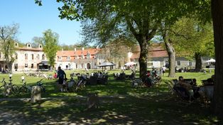 Goszcz: Pałacowa Majówka w Goszczu - historia, sztuka i magia ruin o zmroku. Zaledwie 50 km od Wrocławia i wstęp bezpłatny przez cały długi weekend!