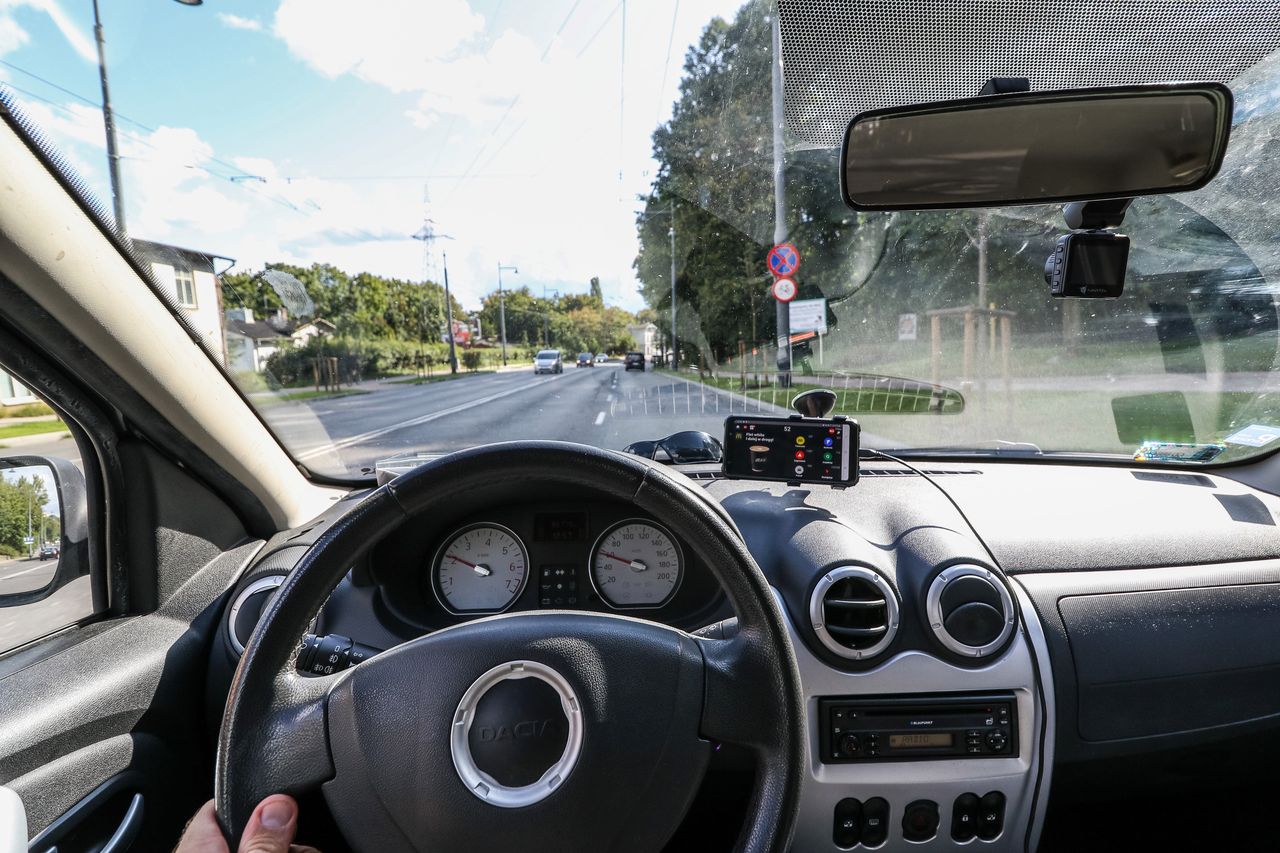 Pokazujemy najciekawsze aplikacje dla kierowców na Androida (Getty Images)