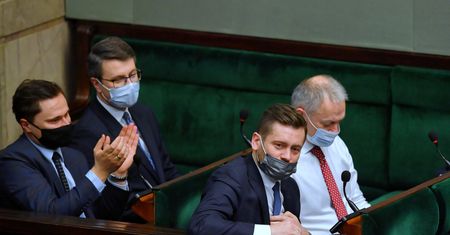 Bortniczuk obroniony. Nie będzie dymisji