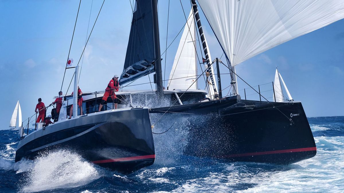 Załoga R-Six Team 6601 podczas regat Antigua Sailing Week 2018