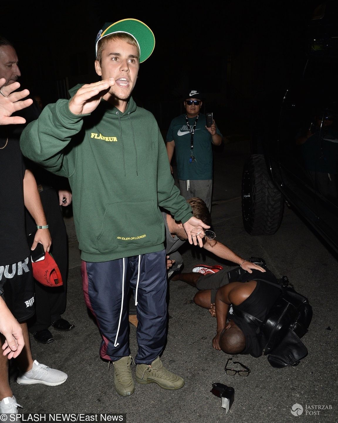 Justin Bieber wjechał samochodem w paparazzo