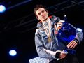 Legenda na wózku. Nie może ruszać stopami