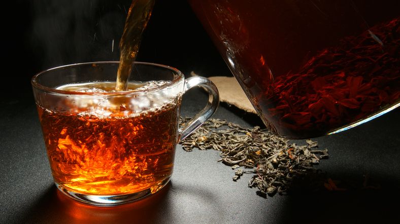 Smak i aromat herbaty naprawdę docenimy dopiero wtedy, gdy we właściwy sposób ją zaparzymy