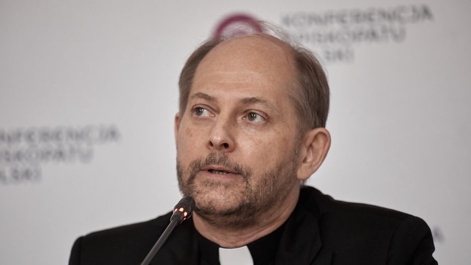 Strajk kobiet. Rzecznik Episkopatu ks. Leszek Gęsiak wypowiedział się nt. "straży narodowej"