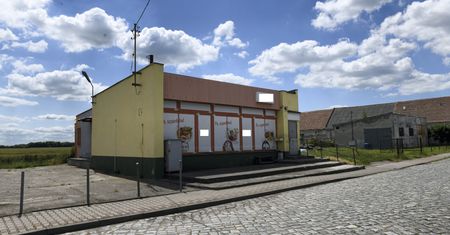 Koronawirus w Polsce i na świecie. Pół wsi na kwarantannie. Mieszkańcy robili zakupy w jednym sklepie. Relacja na żywo - 24 czerwca