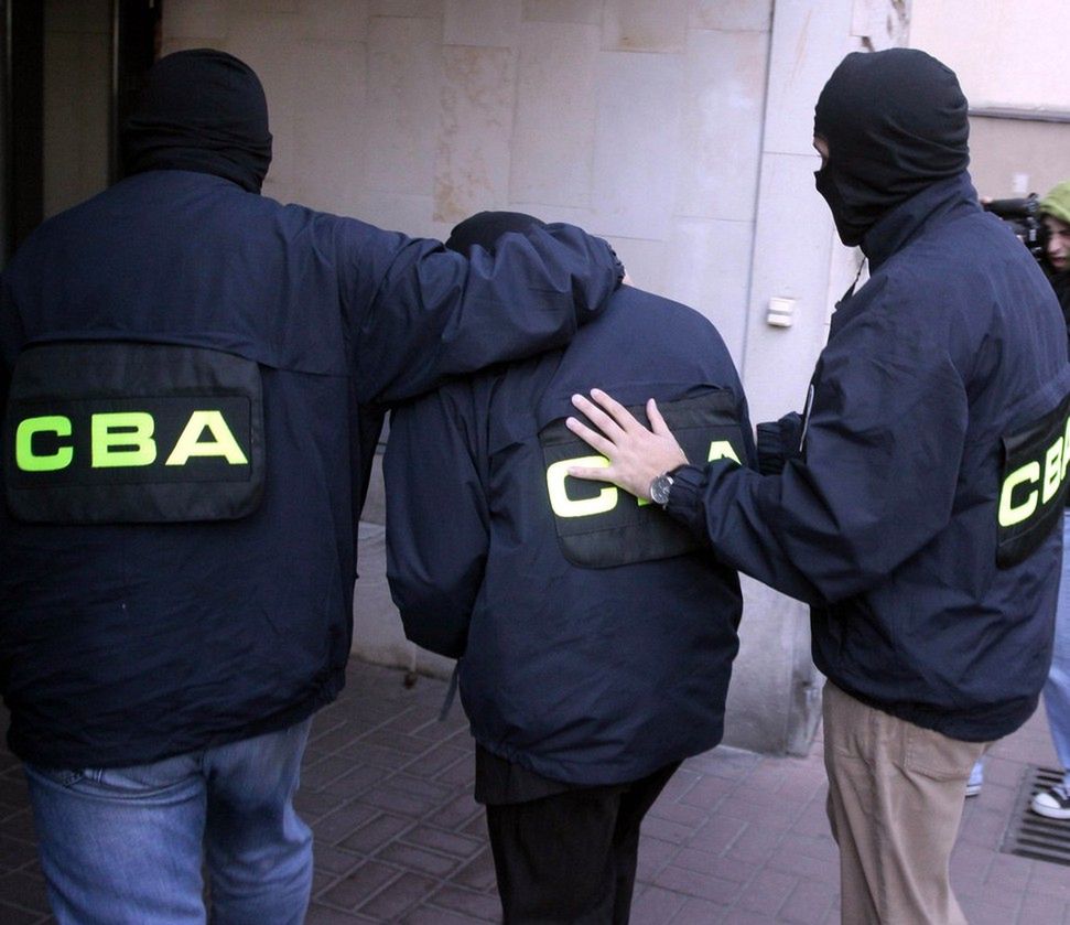 Akcja CBA: 12 pracowników banku zatrzymanych