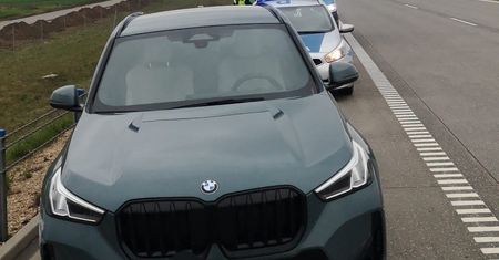 Zabawił się w ciuciubabkę z policjantem. Potem zaczął uciekać