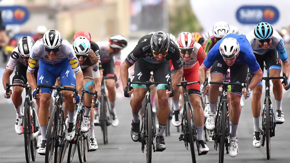 Finisz 4 etapu Giro d'Italia 2020