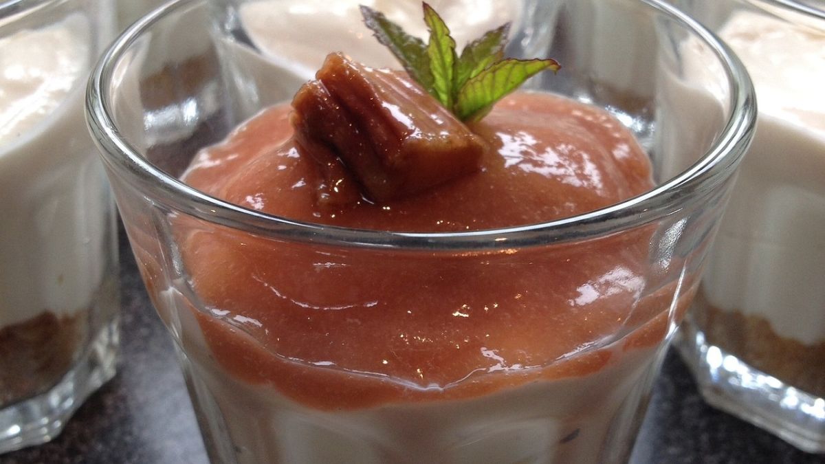 Rabarbar może być składnikiem wspaniałych deserów