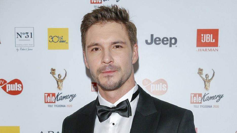 Mikołaj Roznerski pokazał się bez koszulki