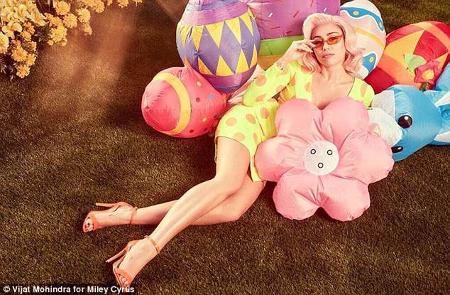 Miley Cyrus w sesji wielkanocnej

fot. Instagram