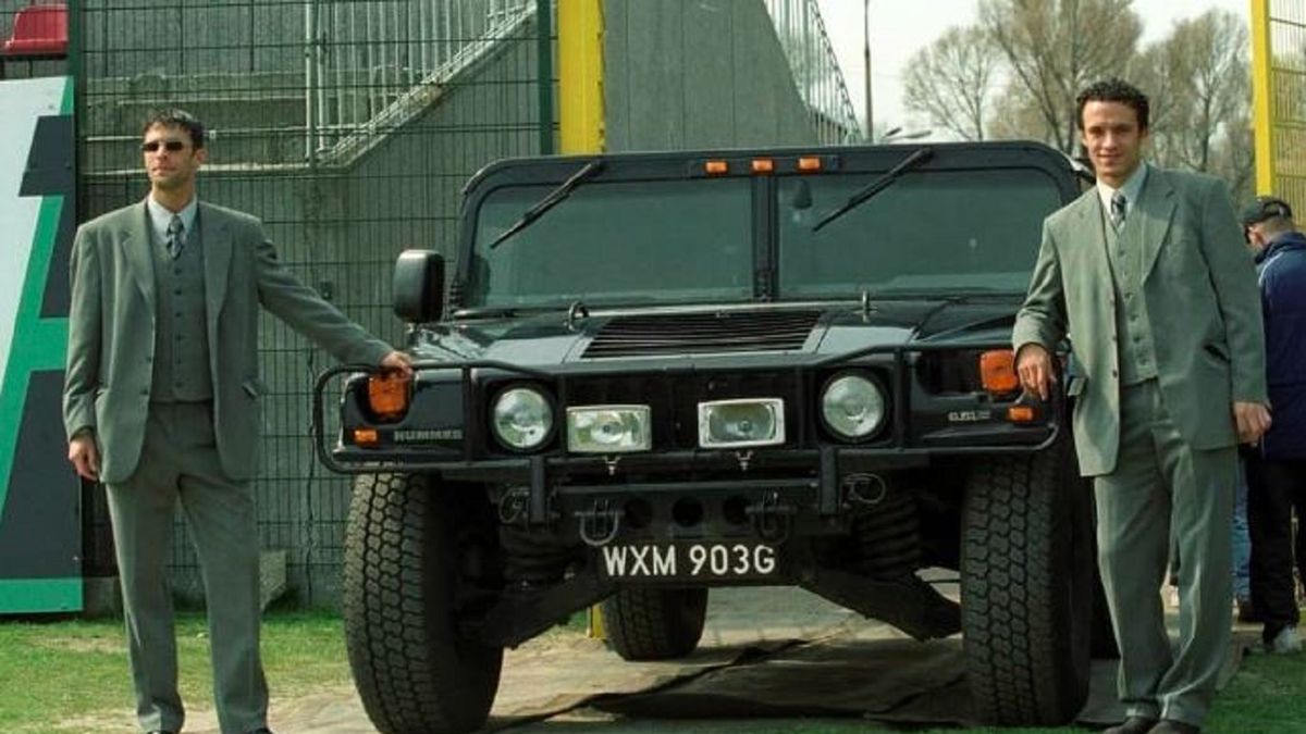 Instagram / Marcin Mięciel / Na zdjęciu: Marcin Mięciel (z lewej), rok 1996