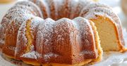 Puszysta jak obłoczek i wilgotna. Taką babkę piekę co Wielkanoc i za każdym razem zachwyca