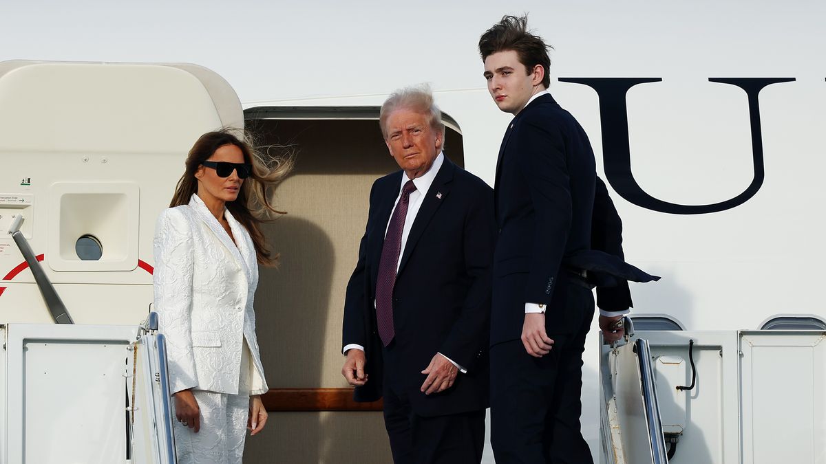 Donald Trump Departs Florida For Washington, DC Ahead Of Inauguration
WEST PALM BEACH, FLORIDA - JANUARY 18: U.S. President-elect Donald Trump, Melania Trump and their son Barron board a U.S. Air Force aircraft en route to Dulles, Virginia on January 18, 2025 in West Palm Beach, Florida. Trump and Vice President-elect former Sen. JD Vance (R-OH) will be sworn in on January 20. (Photo by Michael M. Santiago/Getty Images)
Michael M. Santiago