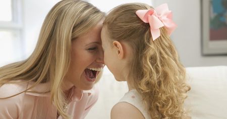 Życzenia urodzinowe dla mamy: wybór najpiękniejszych wierszy