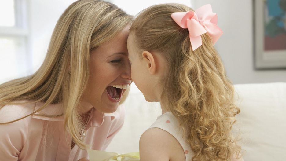 Życzenia urodzinowe dla mamy: wybór najpiękniejszych wierszy