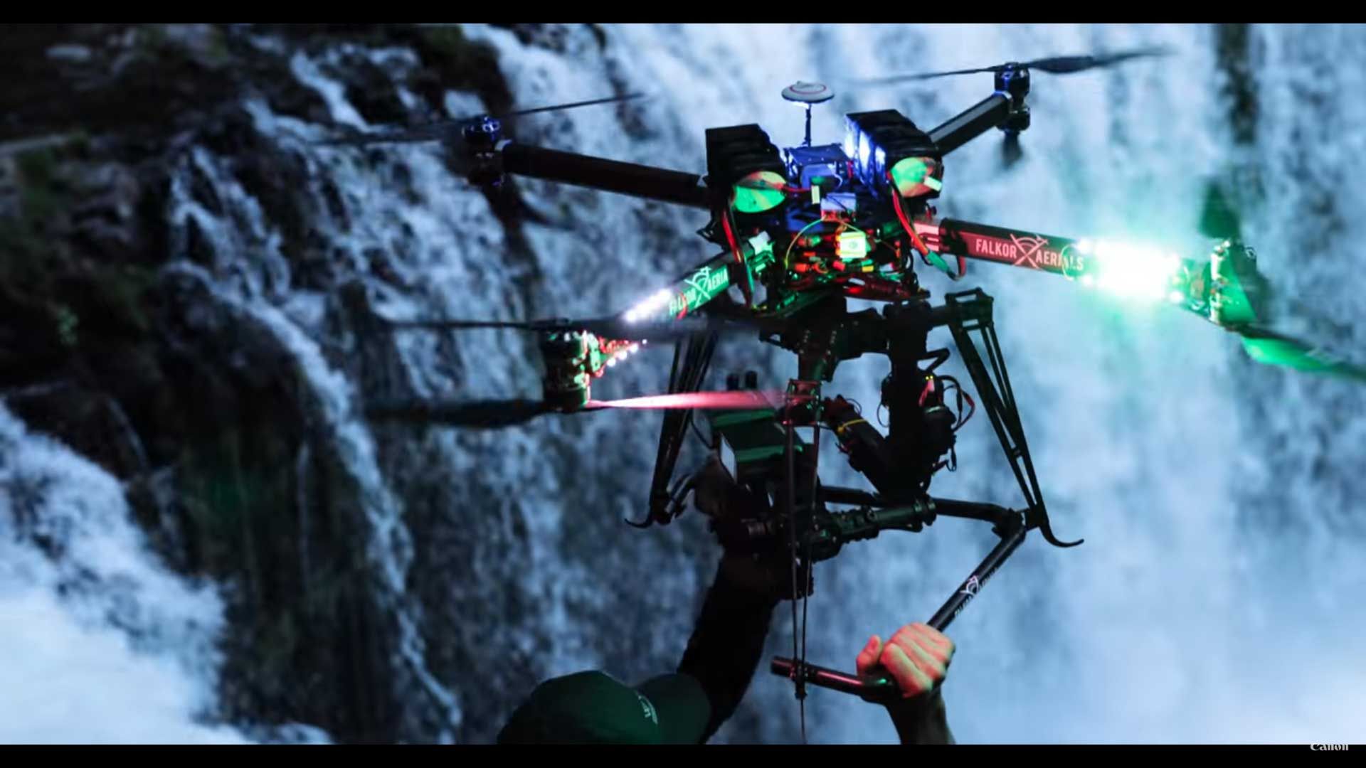 Zobaczcie jak Canon EOS-1D X Mark II sprawdza się w kontroli lamp błyskowych z dronów 2