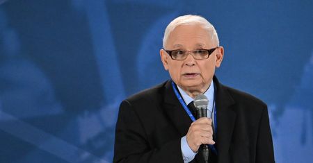 Wpadka Kaczyńskiego w TV Republika. Sytuację ratowała Danuta Holecka
