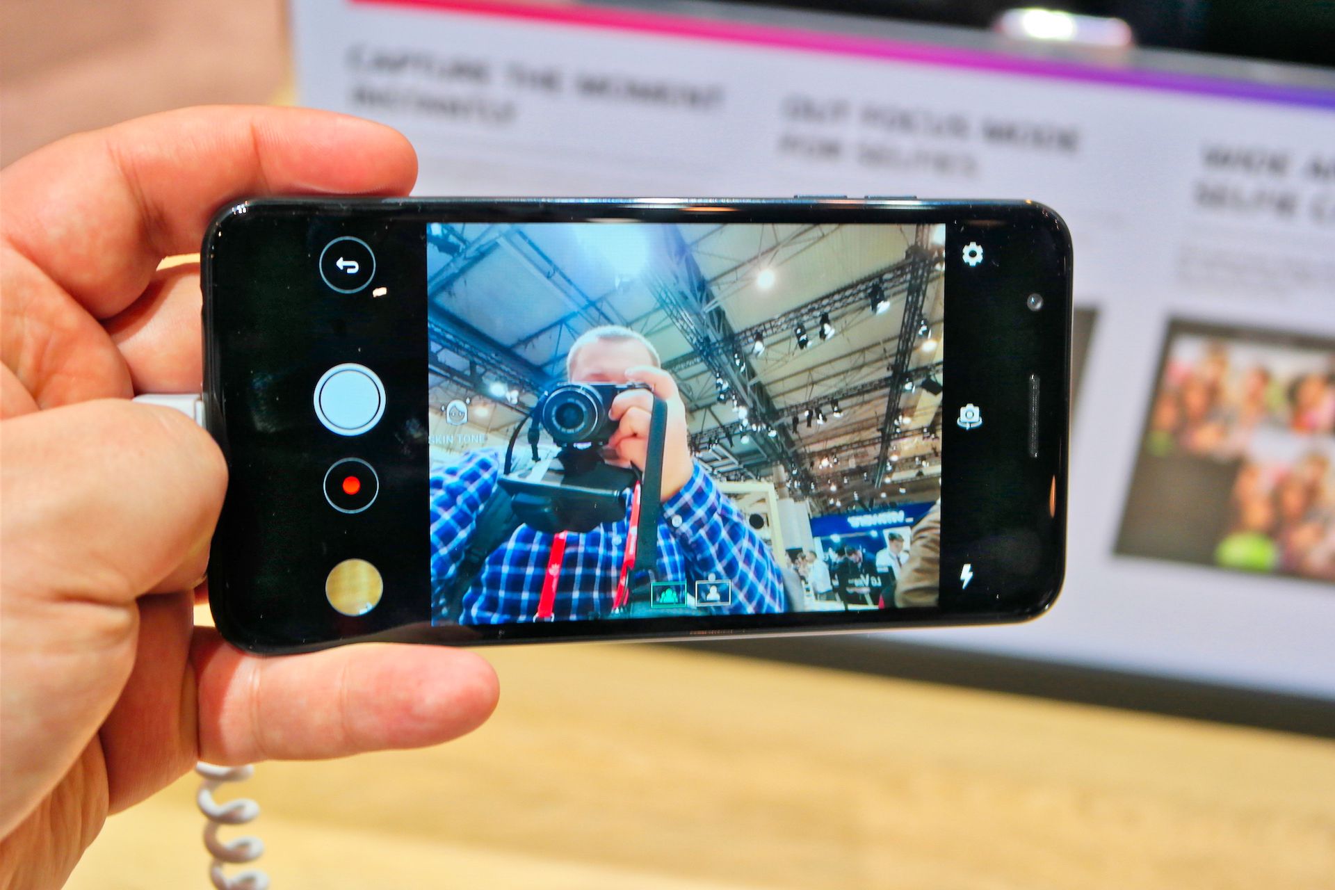 LG K10 i LG K8 (2018) - pierwsze wrażenia. Rzut oka na nową generację operatorskich hitów 4