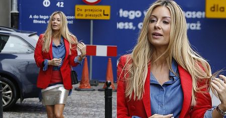 "Młodzieżowa" Małgorzata Rozenek wychodzi ze studia TVN z torebką za 1400 złotych (ZDJĘCIA)