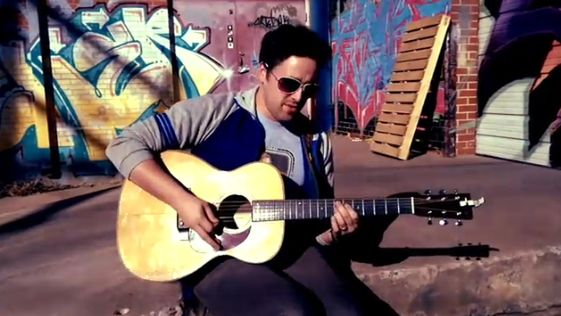 Dziewczyna Playboya w teledysku nagranym Nokią N8 [wideo] 1