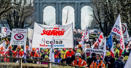 Import stali z Chin szkodzi Unii. Protest producentów w Brukseli