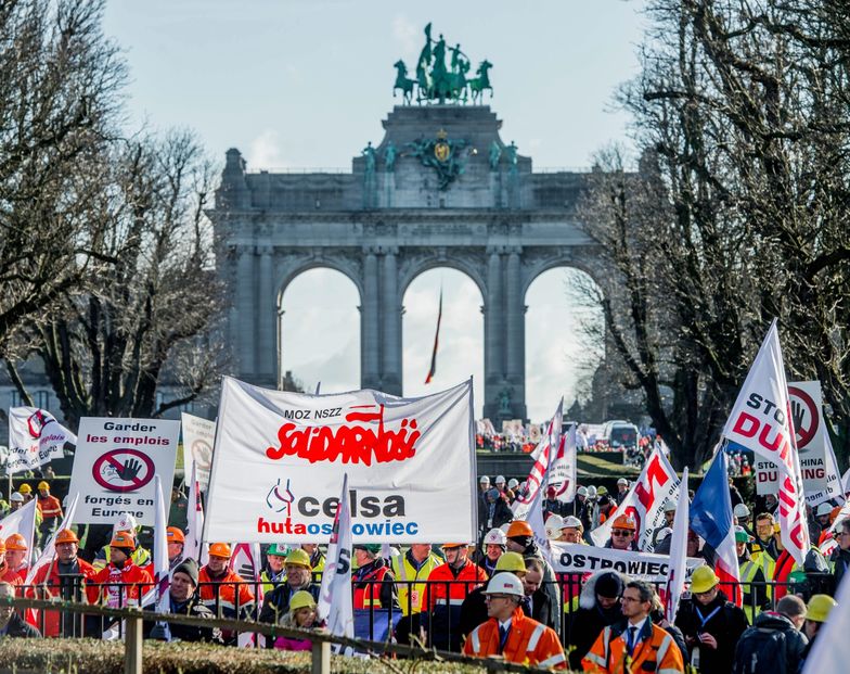 Import stali z Chin szkodzi Unii. Protest producentów w Brukseli