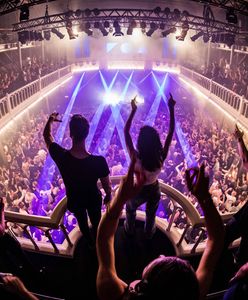 Do klubów nocnych tylko po szczepieniu. Nowy plan Johnsona