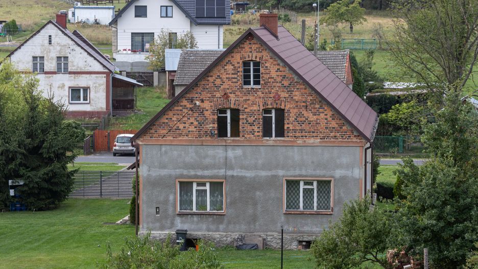 Mężczyzna miał więzić 30-latkę w komórce obok domu