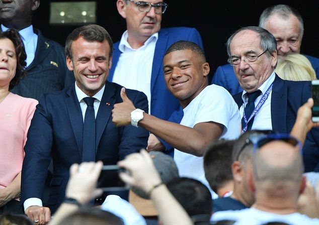 Emmanuel Macron i Kylian Mbappe (fot. Icon Sport / Newspix)