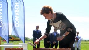 Koronawirus. PKO Ekstraklasa. Elżbieta Filipiak wsparła hojnym datkiem akcję #UJDLASZPITALA