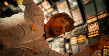 Ryan Gosling w stanie nieważkości - "everyman", którego potrzebujemy?