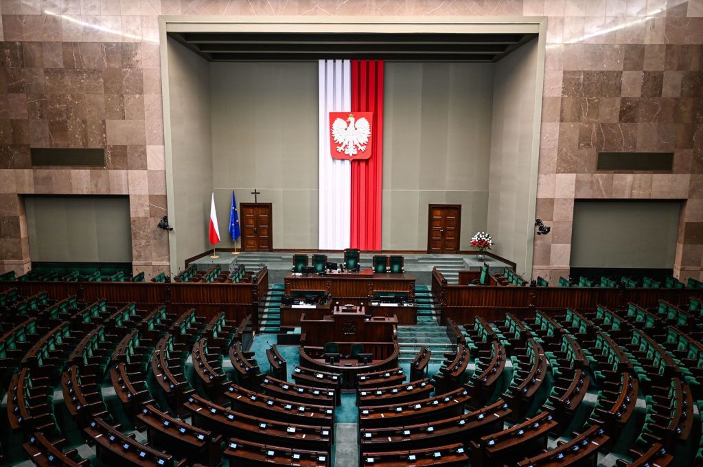 Posiedzenie Sejmu potrwa do późnych godzin wieczornych - zapowiedział Szymon Hołownia