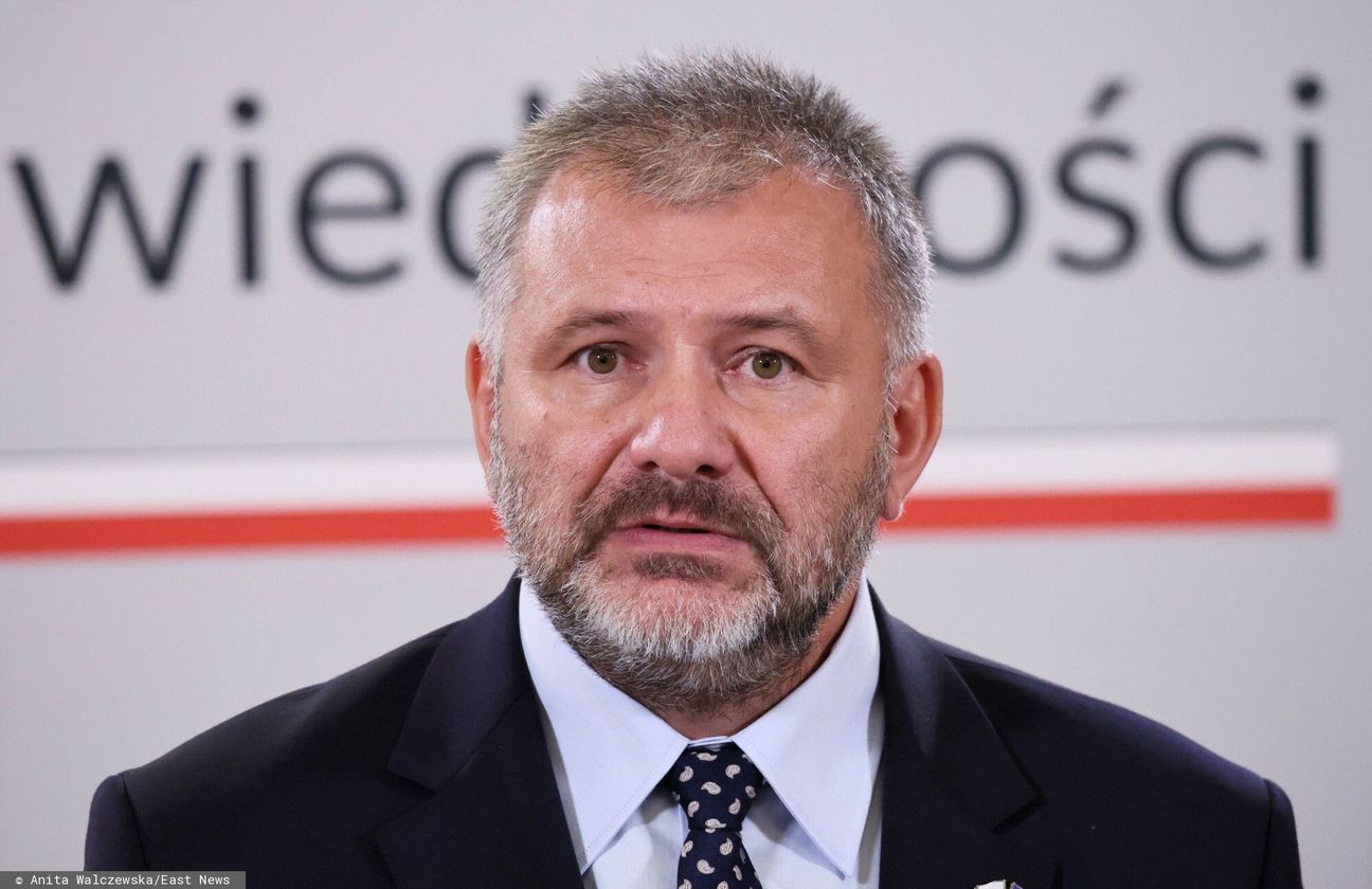 Waldemar Żurek bez ochrony SOP. Adam Bodnar przez cały czas pod parasolem służb