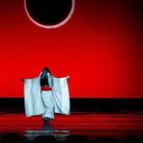 Dominika Chorosińska na randce w teatrze