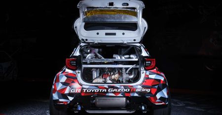 Toyota z centralnym silnikiem "czuje się coraz lepiej". Powrót MR2 coraz bardziej realny