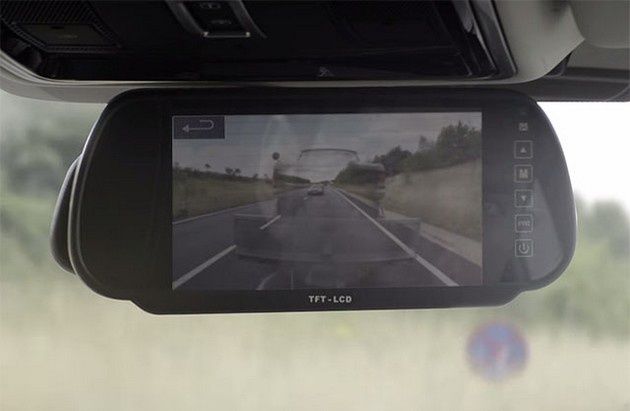 Land Rover Transparent Trailer