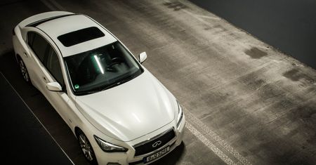 Infiniti - pogromca niemieckich limuzyn? Niekoniecznie