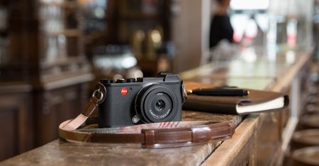 Leica CL - 24-megapikelowa matryca APS-C, rewelacyjny wizjer i tradycyjne sterowanie