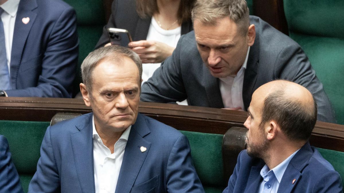 Na zdjęciu: Donald Tusk, Sławomir Nitras i Borys Budka (KO)