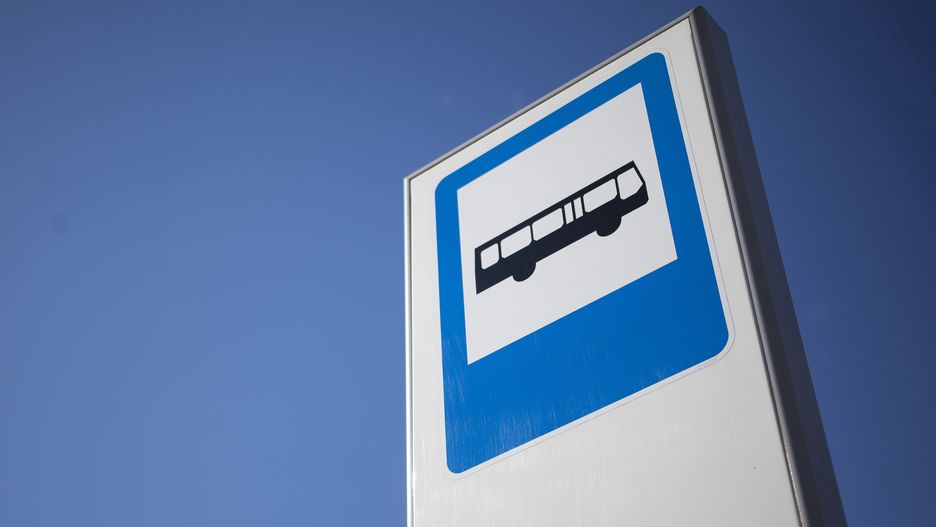 Warszawa. Od poniedziałku zawieszone będą linie szkolne