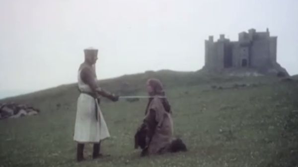 "Monty Python i Święty Graal" to brytyjska komedia z 1975 roku