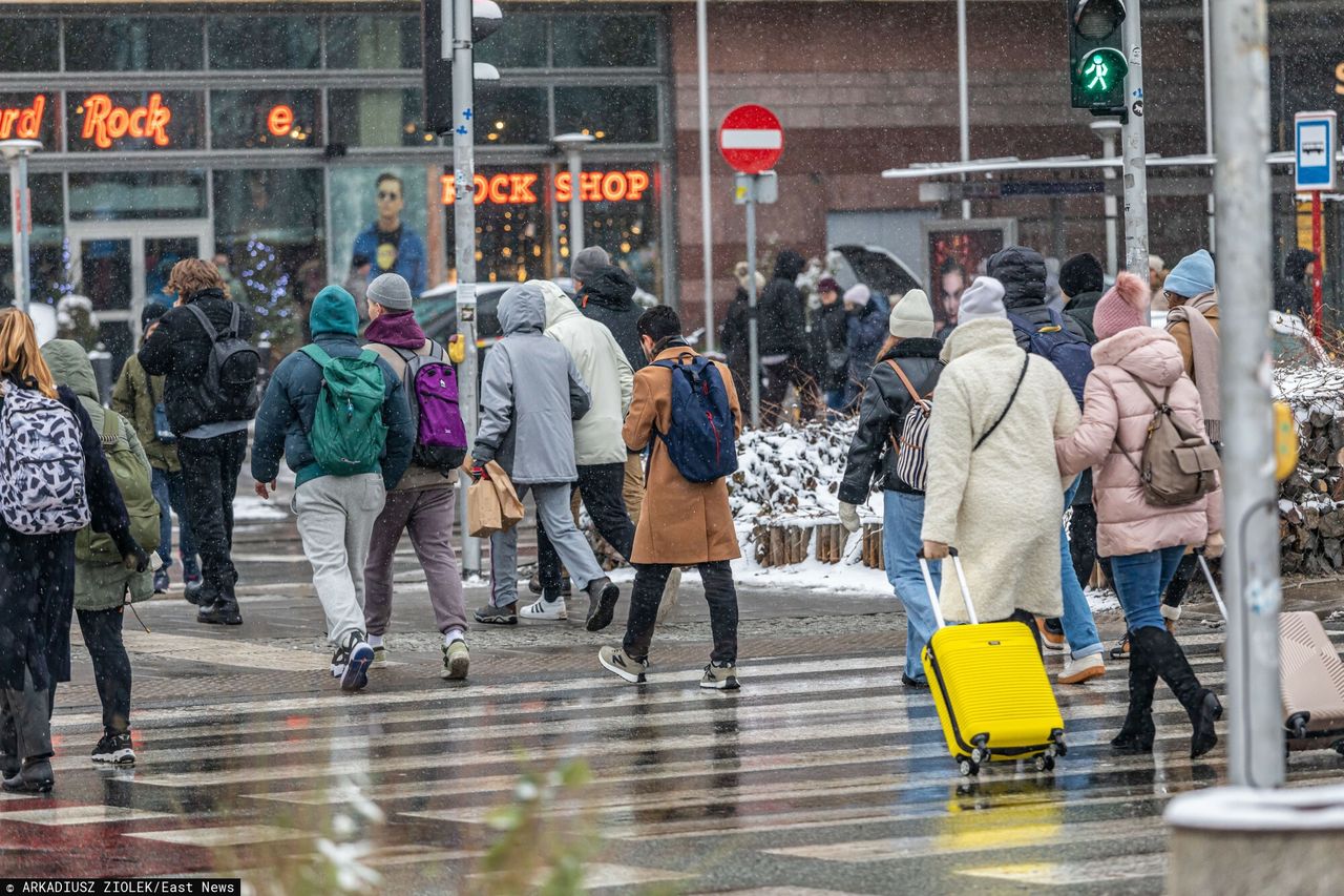 Rekordowe pensje Polaków. Pękła ważna granica