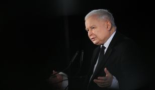 Prezes Kaczyński znów uderza w lekarzy i ich zarobki. Sprawdziliśmy, jak jest naprawdę