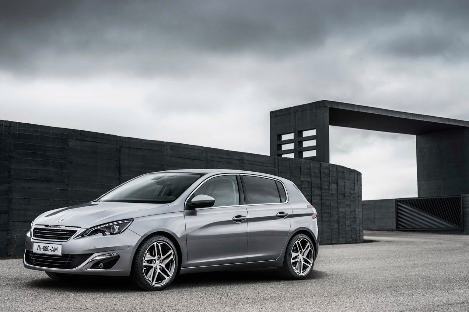 Nowy Peugeot 308 w obszernej galerii zdjęć 64