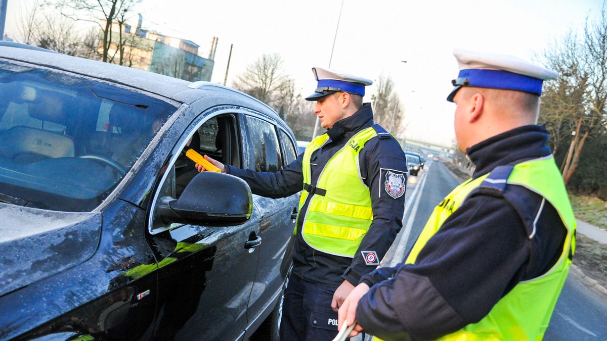 Pomimo coraz częstszych kontroli i wysokich kar, na drogi wciąż wyjeżdża wielu pijanych kierowców.