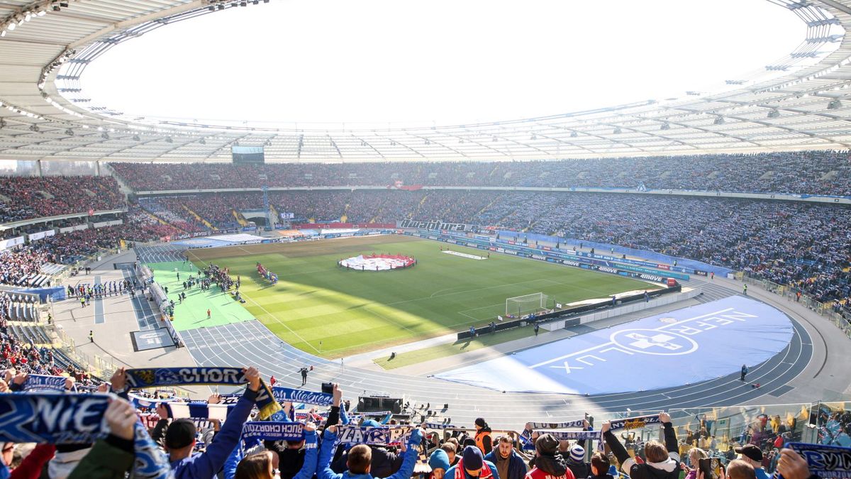 PAP / Michał Meissner  / Na zdjęciu: kibice na Stadionie Śląskim podczas meczu Ruch - Wisła