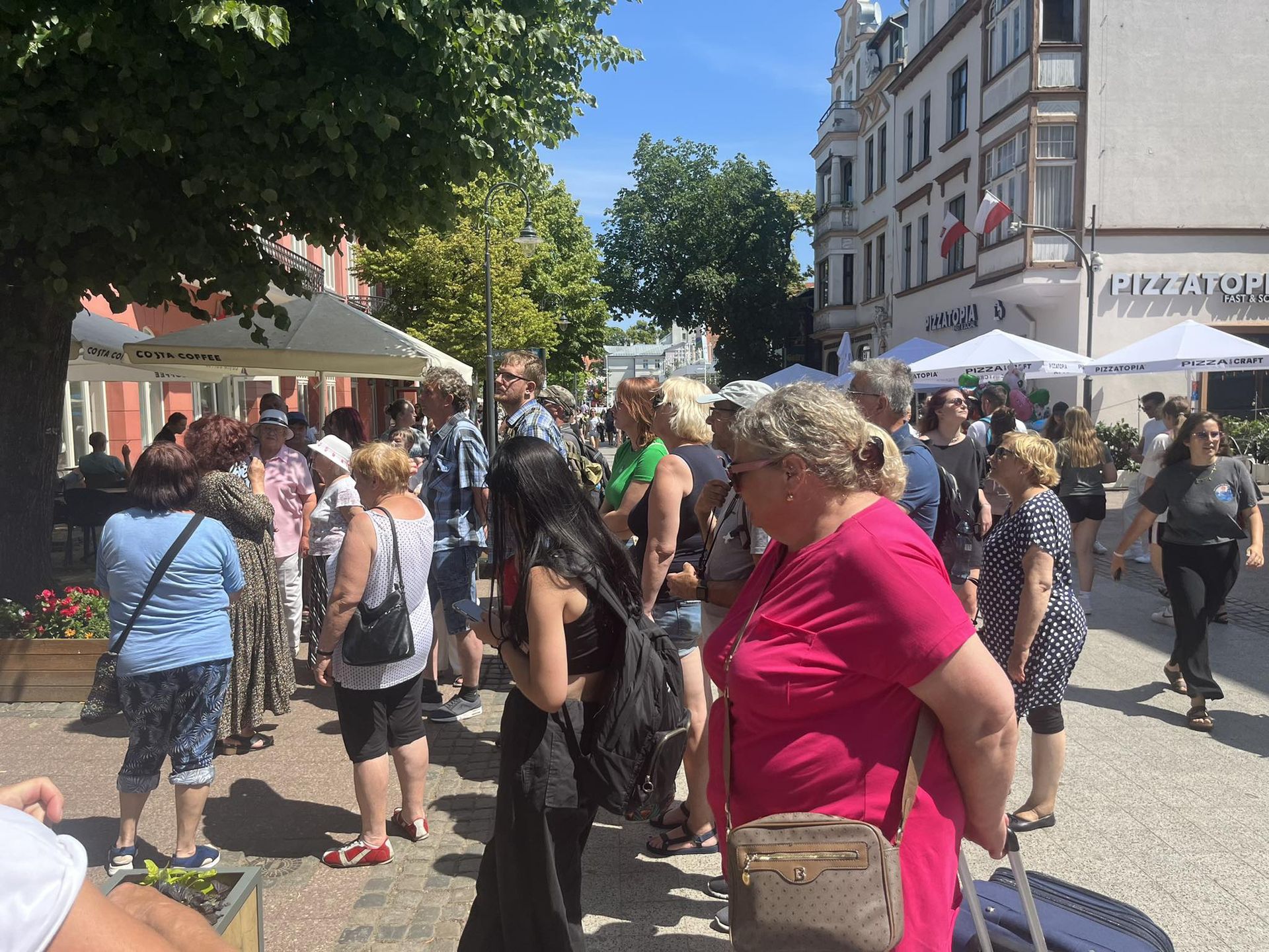 Na ulicy Bohaterów Monte Casino można spotkać tłumy turystów